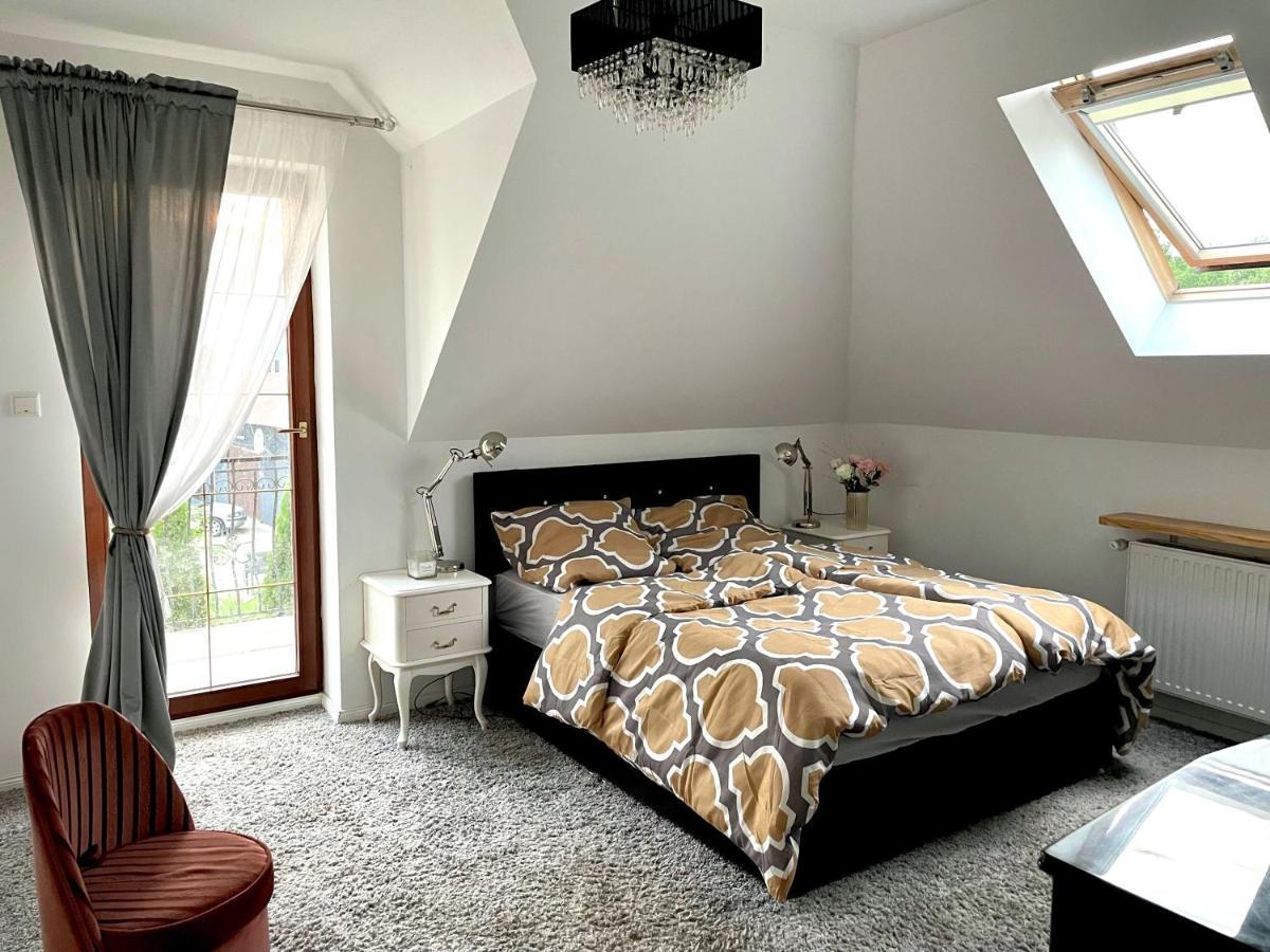 Domowe Pokoje Wilanow Warsaw Exterior photo